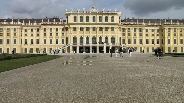schonbrunn palace
